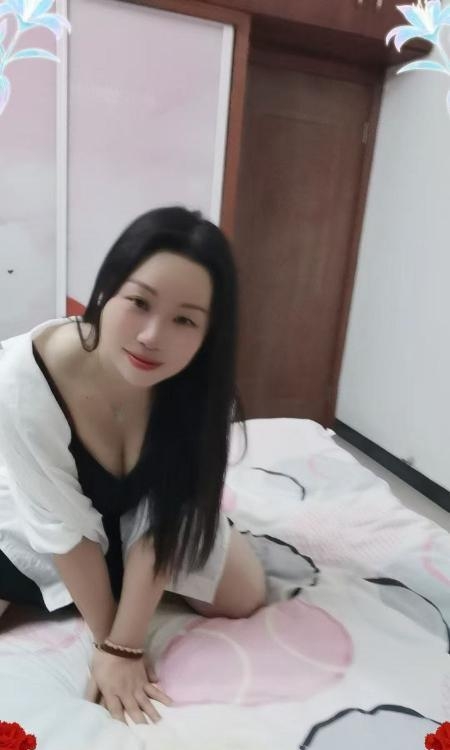 新建大胸骚熟女