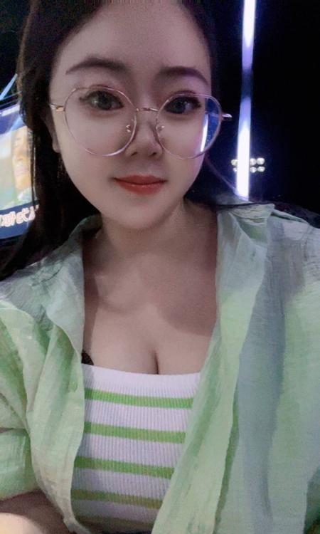 光谷F大胸服务系琦琦