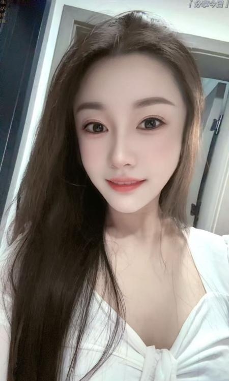 性价比挺高的妹子