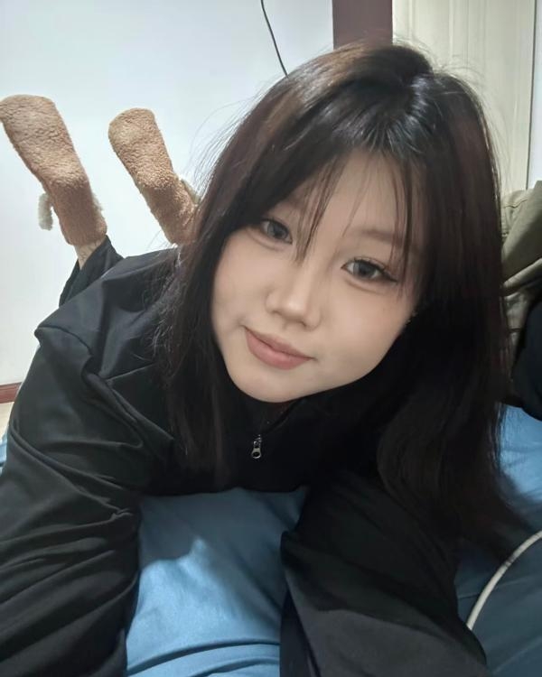 铁西大胸纹身妹妹