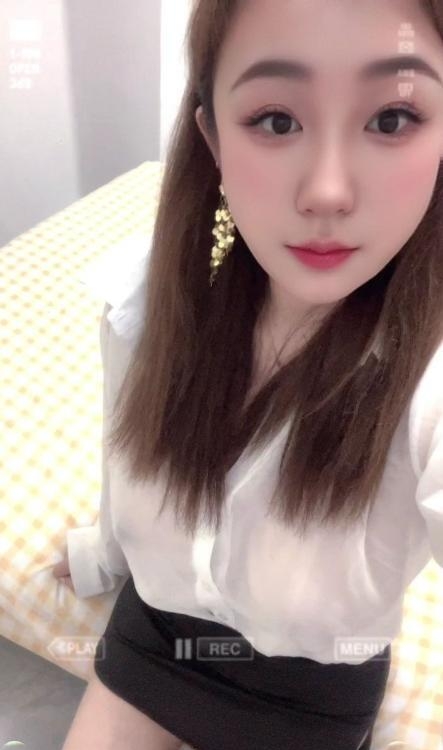 风骚型大奶少妇