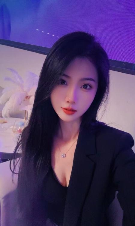 高颜值长腿御姐女神