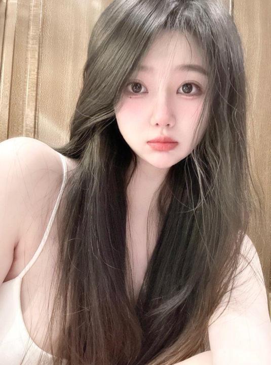 厦门清纯美女听从指挥姿势随便换